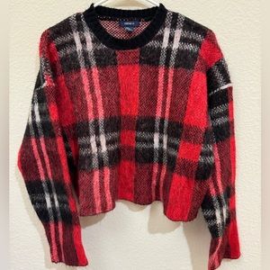Plaid cropped sweater